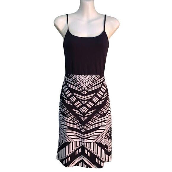 Chico's Elastic Waist Pull On Unlined Skirt, Blk/Off Wht, Sz 0 (4) - Picture 1 of 5